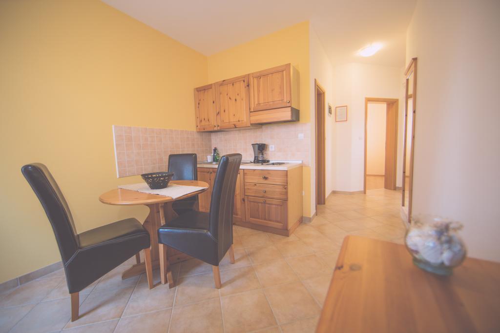 Apartments Meri Ližnjan Værelse billede